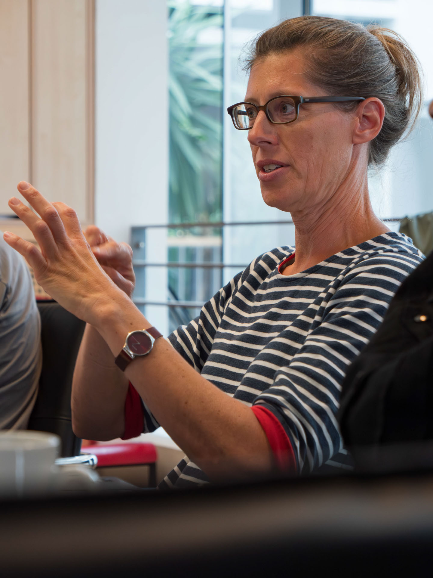 Dr. Caroline von Dresky erläutert das von KI.SH gewählte Vorgehen.